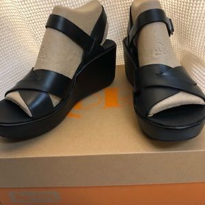 Kork-Ease / Korks New Denica Sandals